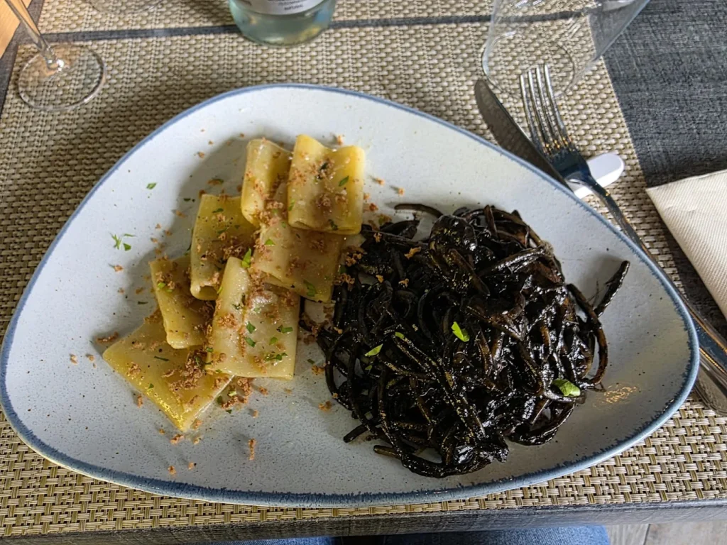 vino a messina da abbinare a piatto a base di pesce